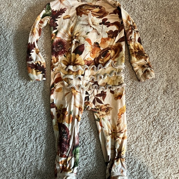 3-6 Month Bamboo Onesie Lot - Picture 5 of 9
